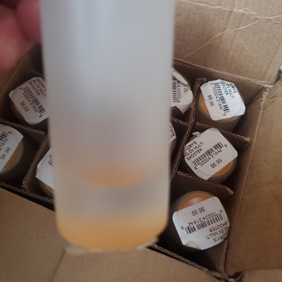 12 Pack Tiger Shot Glasses NWT - Picture 2 of 3